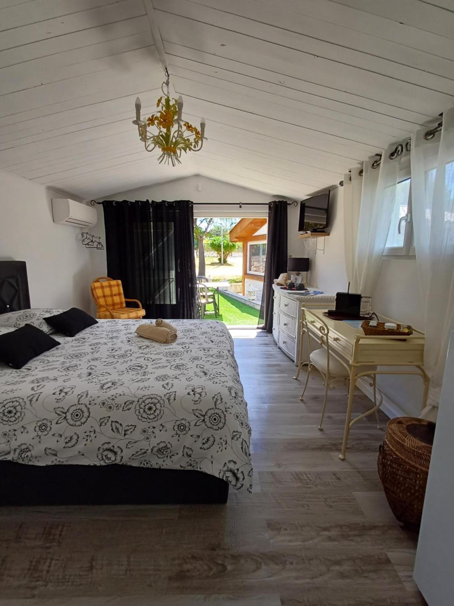 Margaux Bed and Breakfast Le Plan-de-la-Tour Buitenkant foto